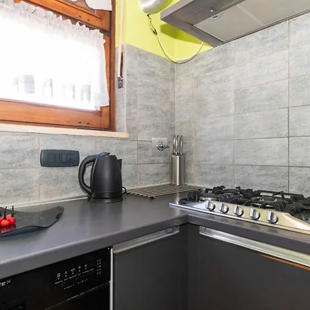 Apartment P.zza Vittorio Veneto Cozy Apt W/private Parking *