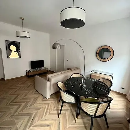 Casa Sassari - Vicino Porta Susa F.s. * Torino