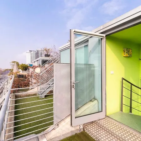 Apartment Dora Riverside Modern With Private Parking Turin