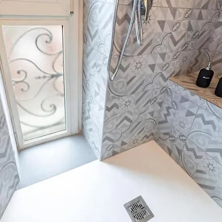 Old Town-porta Susa Free Parking Modern Flat X6 *