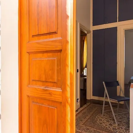 La Casa Di Angela In Piazza Vittorio Centro *