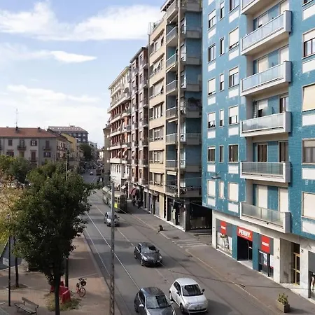 Apartment Metro Bernini Elegante Con Netflix E Wi-fi