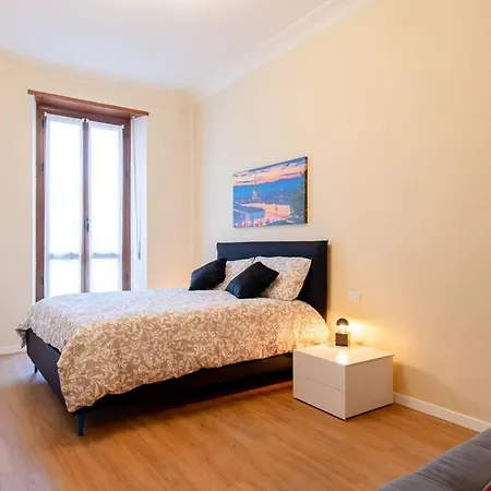 Cozy Close To Metro