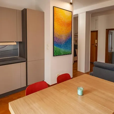 Corso Svizzera Lovely Apartment Turin