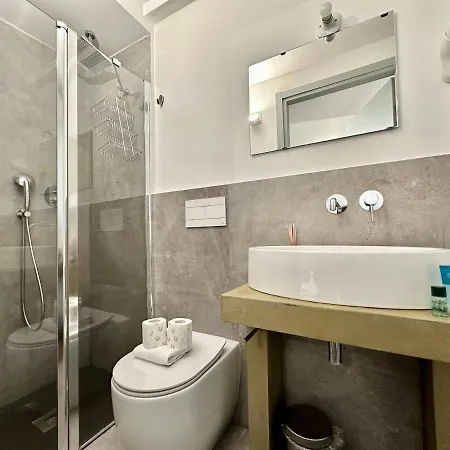 Maison Metropole Dante Konukevi *