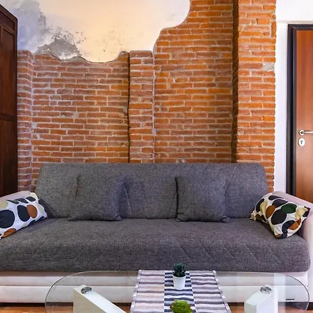 Pellico San Salvario House