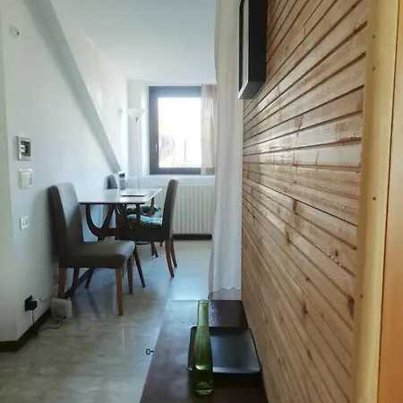 Apartment La Casa Di Marta - Ampia Ed Accogliente Mansarda In Piazza Statuto Turin