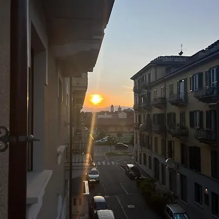 Spazioso Vicino Al Centro Appartamento