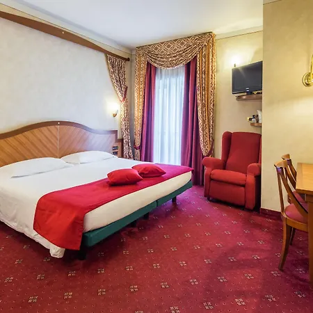 Western Luxor Hotel