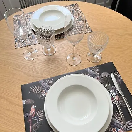 Apartment S E C R E T D I A M O N D - *