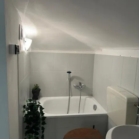 Apartment Verdesera Idromassaggio, Netflix, Wifi A Porta Susa *