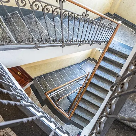 Casa Richelmy - Elegante Casa Nel Cuore Di Apartamento Turim