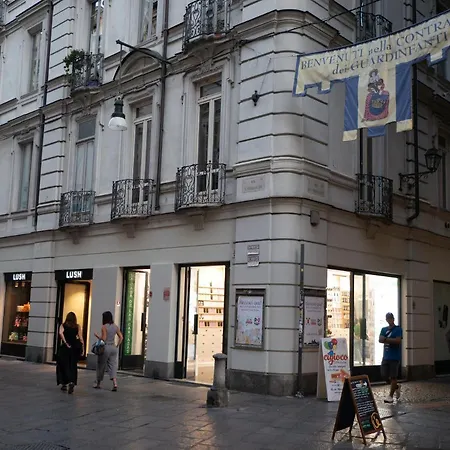 Mercanti E Viaggiatori * Turin