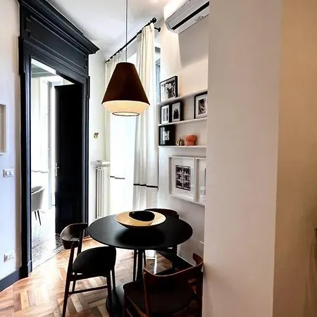 Lavi' Elegante Luminoso Appartamento Torino