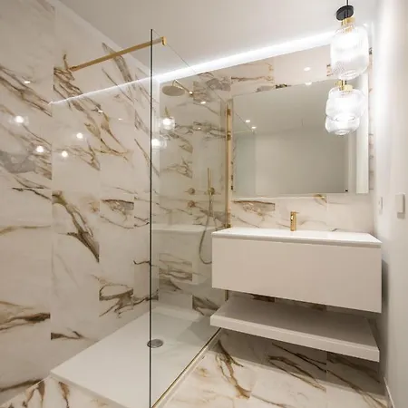 We - Lagrange19 - Luxury * Torino