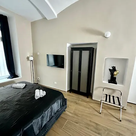 Apartment Casa Principe Tommaso - Porta Nuova F.s. *