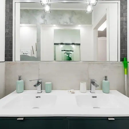 Moderno Bilocale A 5 Minuti Dal Centro Storico Apartment