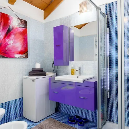 Appartement Ampia Mansarda E Terrazzo 10 Minuti Dal Centro