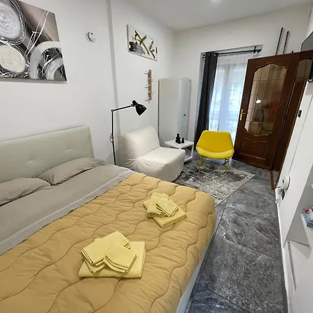 Mini-house In The Centre Appartamento *