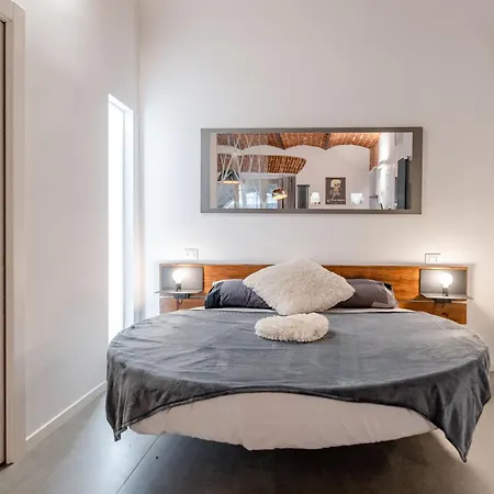 Apartment & Queen