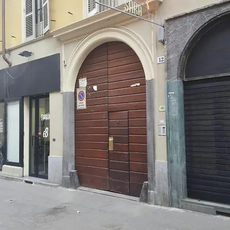 Sara Hotel *