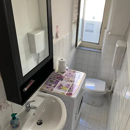 Casaury-torinometrostop Apartment *