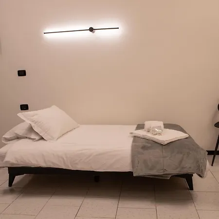 Casa Ormea - 5 Min To Metro, Fast Wi-fi & Netflix * Torino