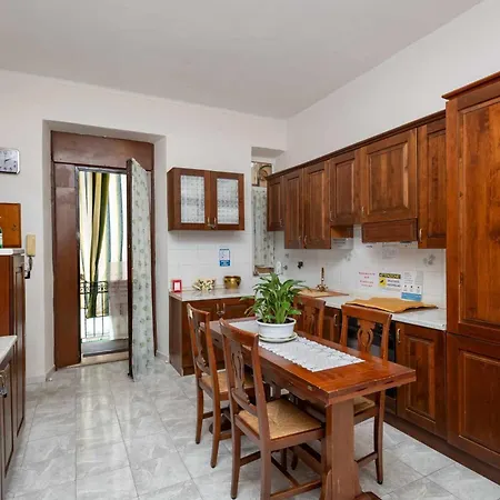 Grotta Di Rita 2*
