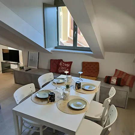 Apartamento Mansarda Luxury: Lagrange Centro Turín