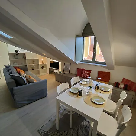 Mansarda Luxury: Lagrange Centro Apartamento Turín