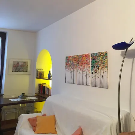 Sisters' House *