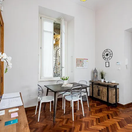 Maison Reve Centro Nocleg ze śniadaniem 2*