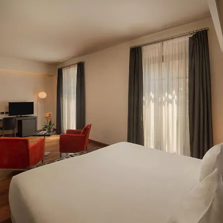 Nh 산토 스테파노 4*