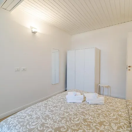 Appartement Quadrilatero Romano! Elegant Flat *