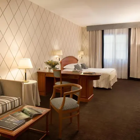 Starhotels Majestic Hotel 4*