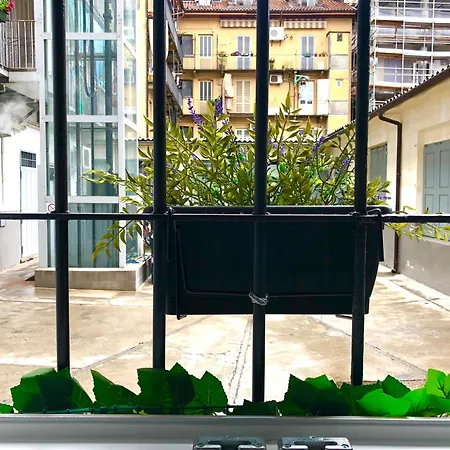 San Donato - Grazioso Moderno Monolocale - 600 M Metro Principi D'acaja Apartamento *