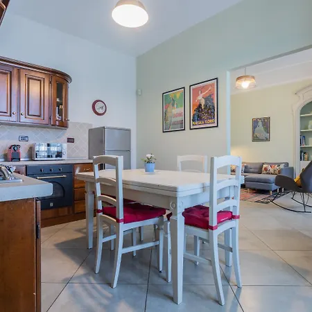 Apartment Casa Dora By Wonderful Italy