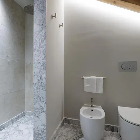 Palazzo Bellezia Luxury & Bed & Breakfast Turin
