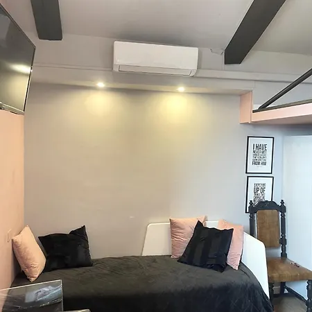 Appartamento Cernaia 25 *