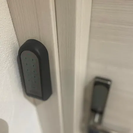 Drooms 4,0 Domotic Smart Self 24h,7 Vicino Treni Porta Susa E Centro Storico Maison d'hôtes