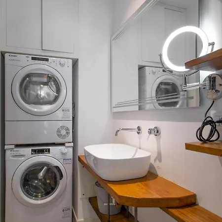 & Queen Apartment Turin