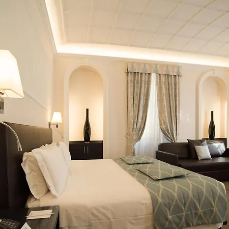 Отель Western Genova 4*