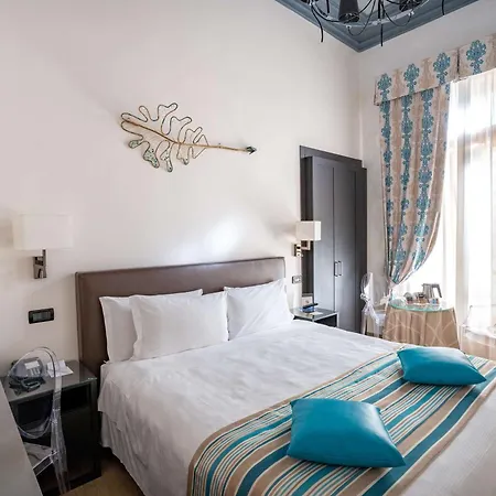 Western Genova Отель 4*