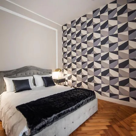 Domus San Carlo- Luxury In Turin's Heart Turim