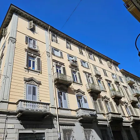 Al 26 Di Tache * Turin