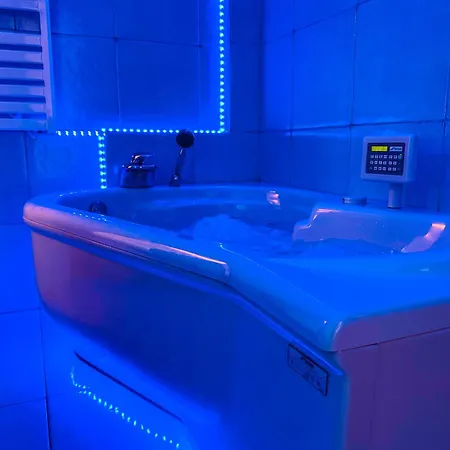 Di Lusso Egizio - Garage E Jacuzzi Turin