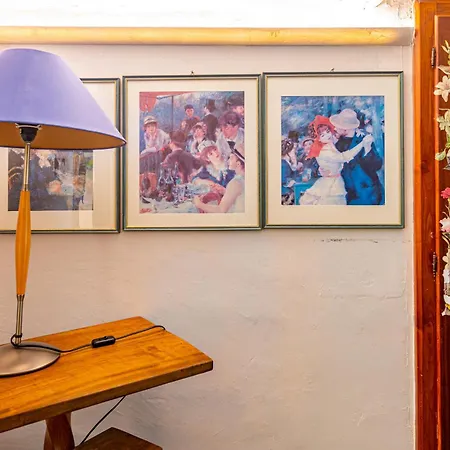 Loft Verga, Cuore E Stile In Centro A Appartamento