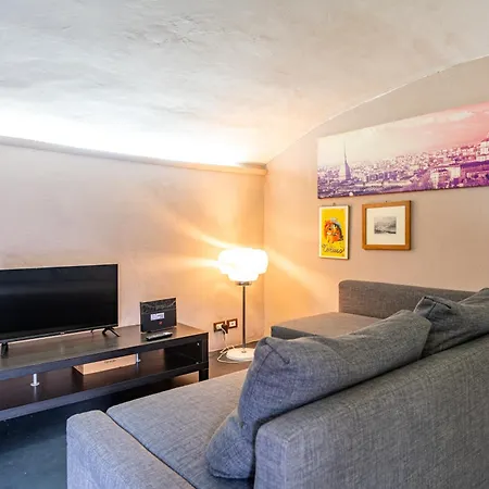 Loft Verga, Cuore E Stile In Centro A Torino