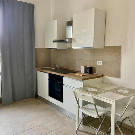 Apartment Monolocale 2 *