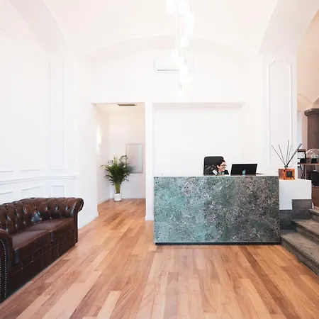 Carlo Felice Boutique 3* Turín